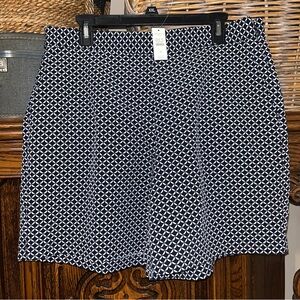 Talbots black and White Patterned Women Shorts new!
